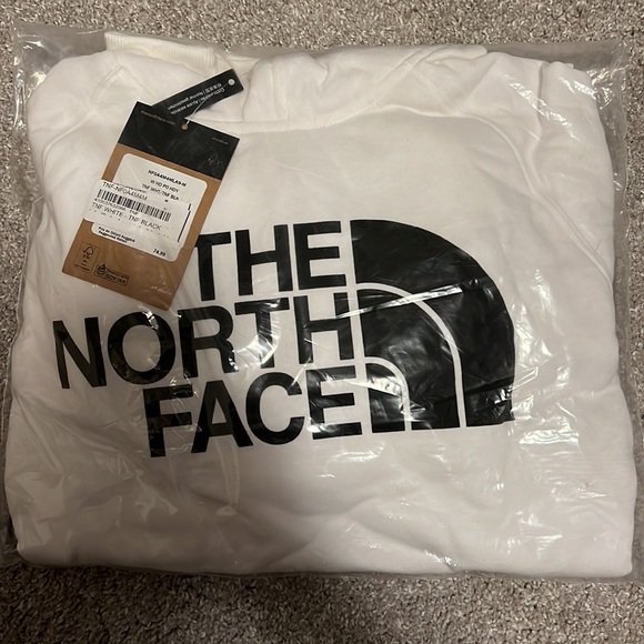 The North Face Women’s Hoodie NWT size M - Picture 5 of 6